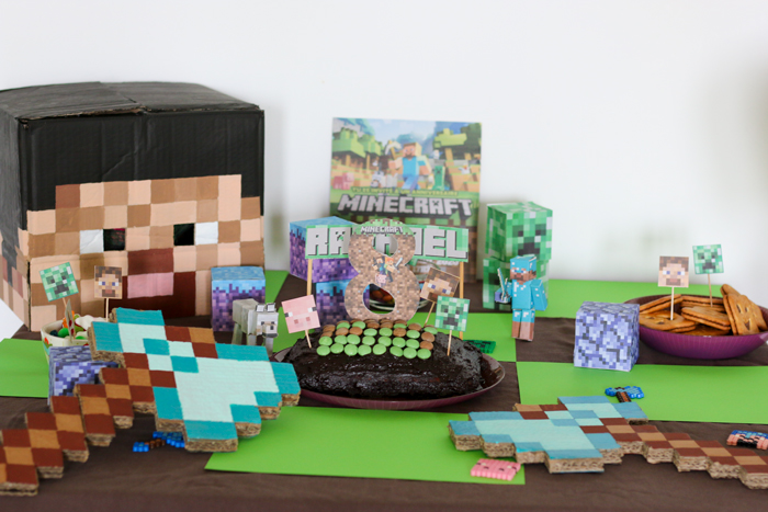 Toutes les décorations d'anniversaire ! Minecraft